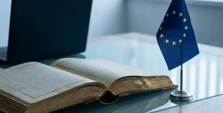 Was ist das KI-Register der EU und wozu dient es?